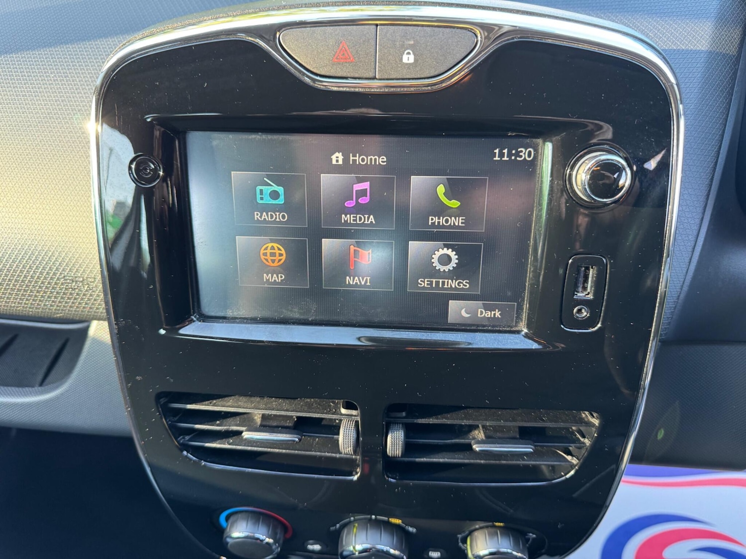 Used Renault Clio 2014 for sale - 76701413: Photo 20