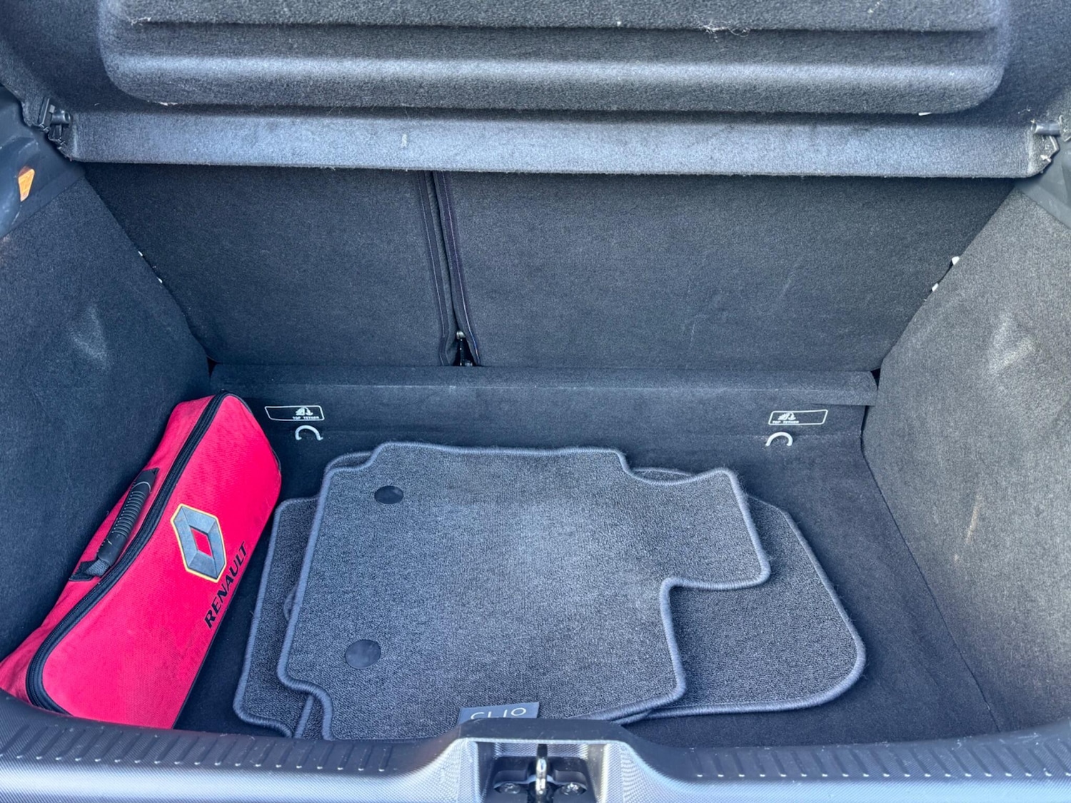 Used Renault Clio 2014 for sale - 76701413: Photo 22