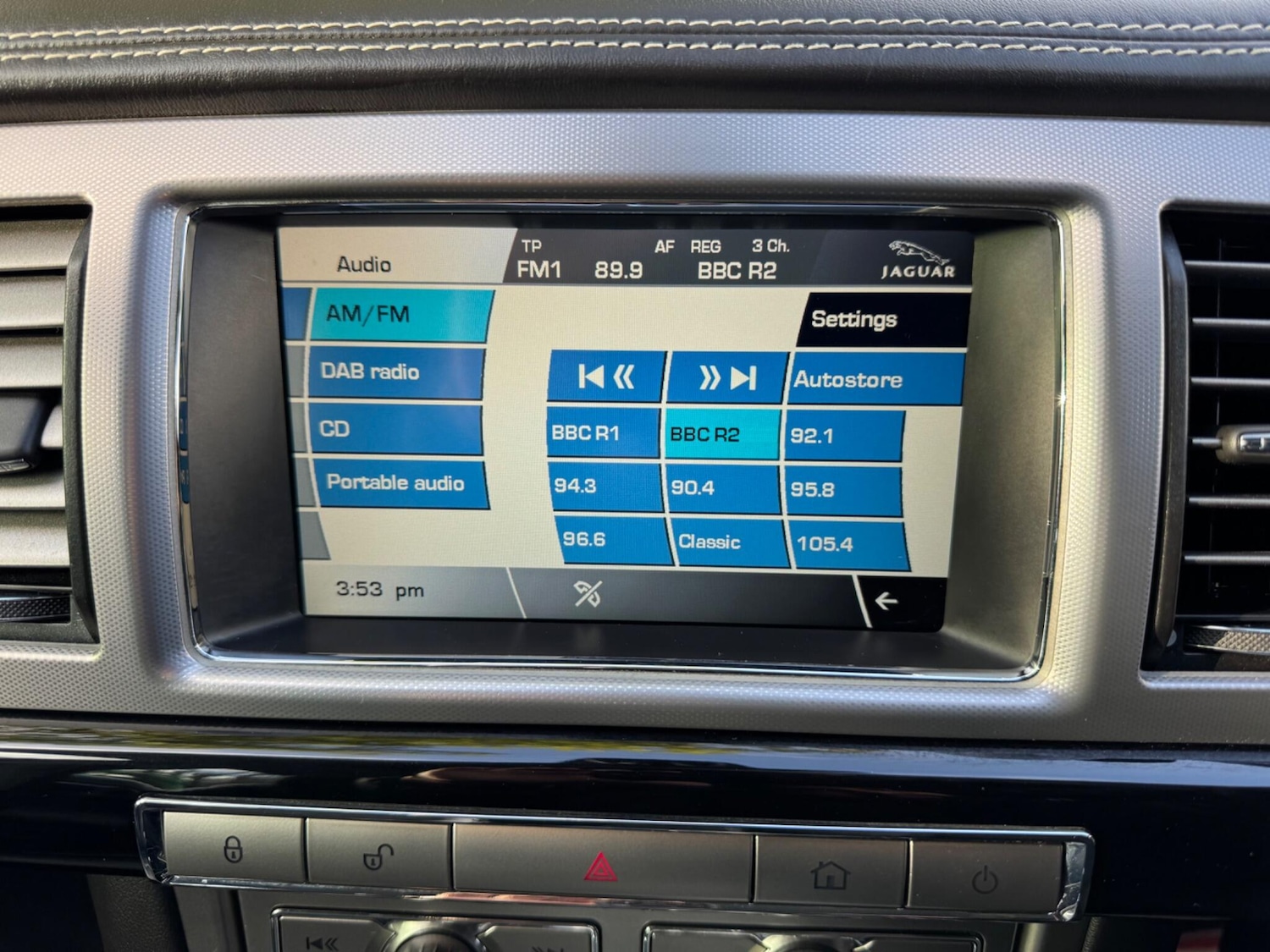 Used Jaguar XF 2011 for sale - 76964991: Photo 20