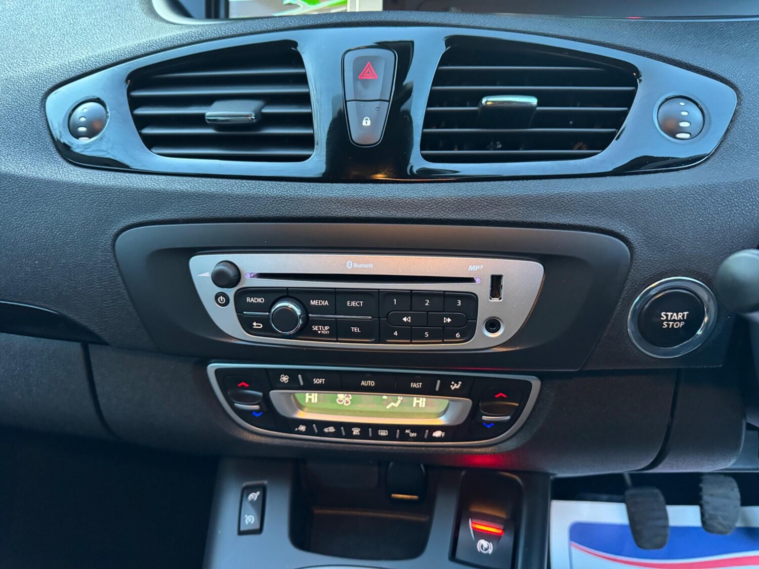 Used Renault Grand Scenic 2015 for sale - 77585593: Photo 24