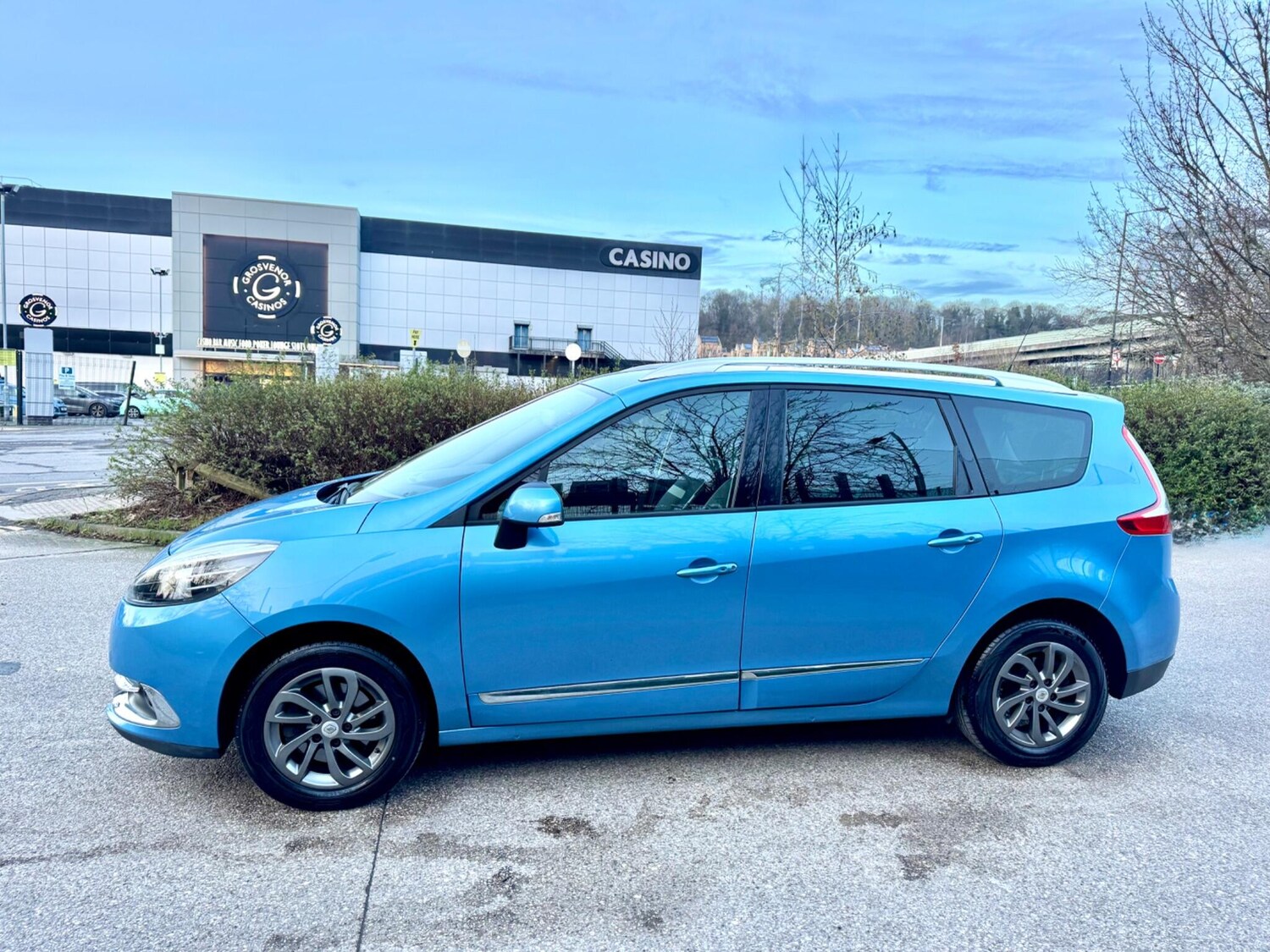 Used Renault Grand Scenic 2015 for sale - 77585593: Photo 9