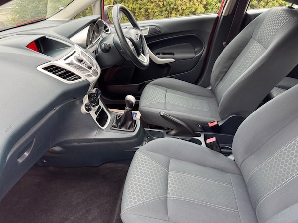 Used Ford Fiesta 2011 for sale - 75350569: Photo 12