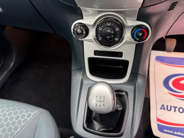 Used Ford Fiesta 2011 for sale - 75350569: Photo 19