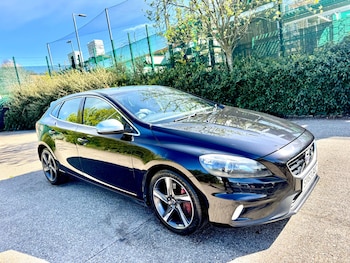 Volvo V40 feature image