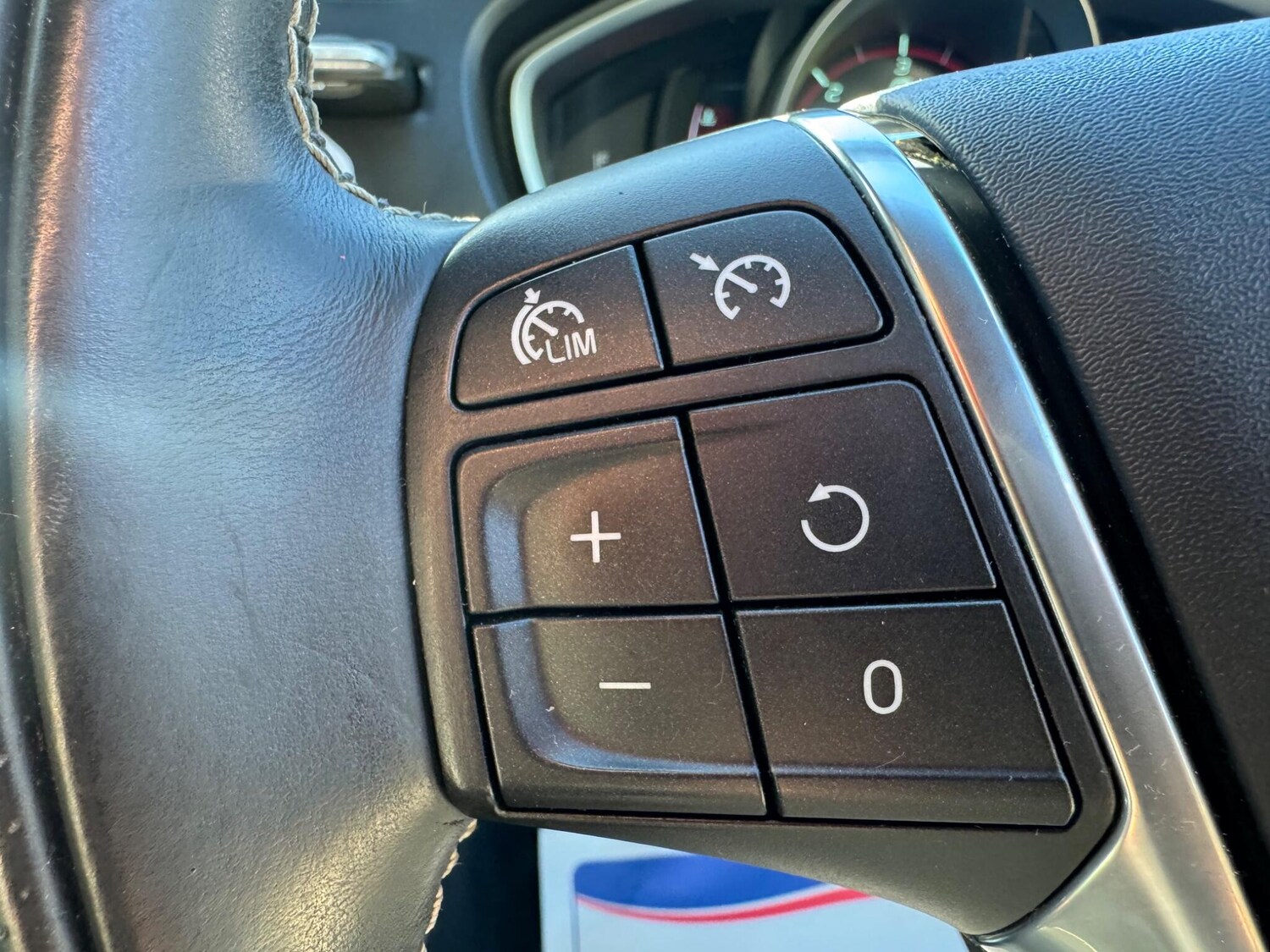 Used Volvo V40 for sale - 78214875: Photo 22