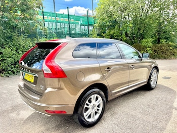 Used Volvo XC60 2015 for sale - 79464128: Photo