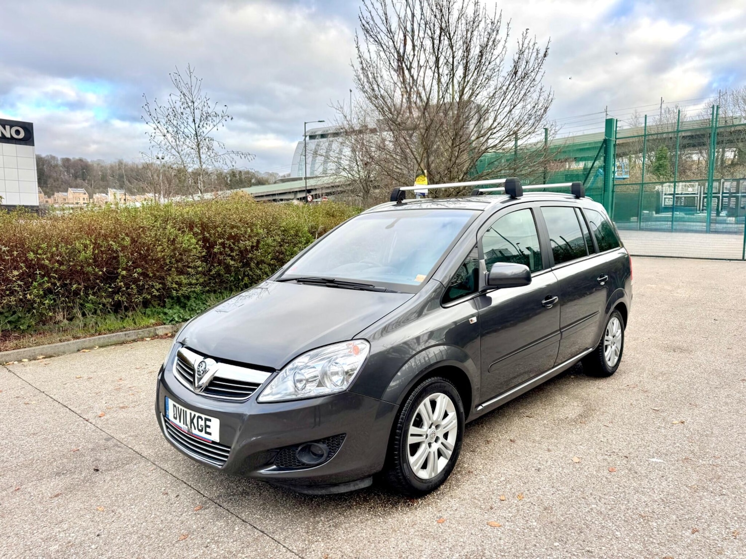 Used Vauxhall Zafira 2011 for sale - 77049900: Photo 2