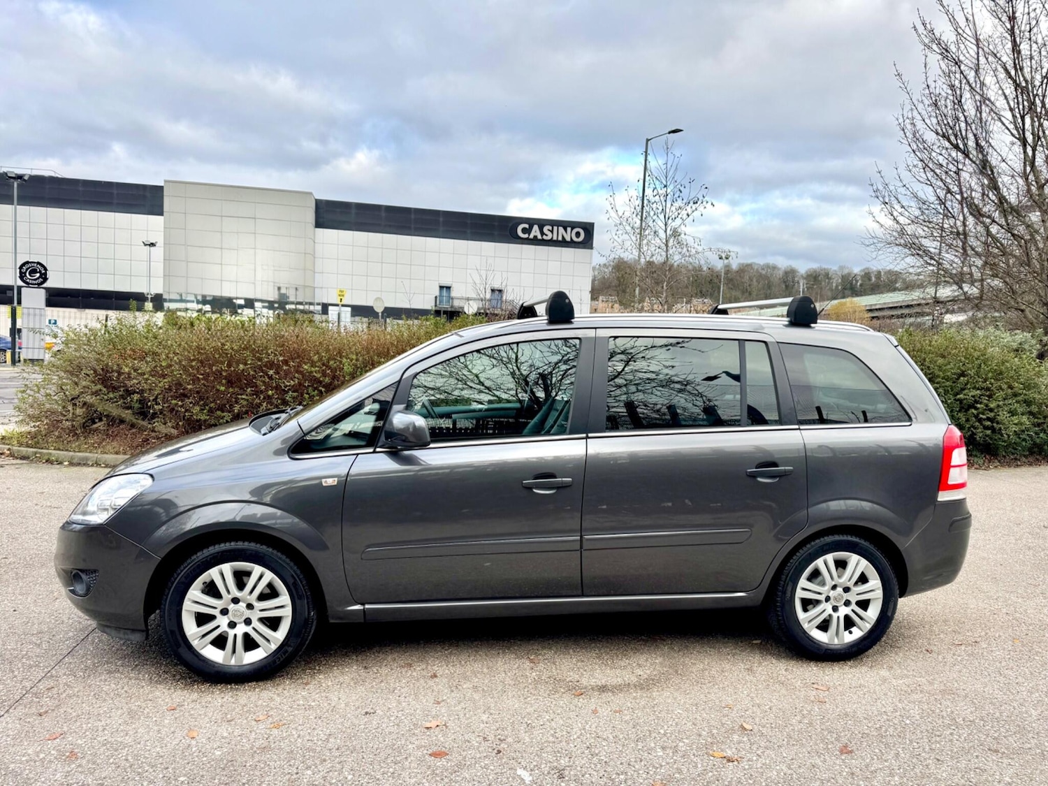 Used Vauxhall Zafira 2011 for sale - 77049900: Photo 9