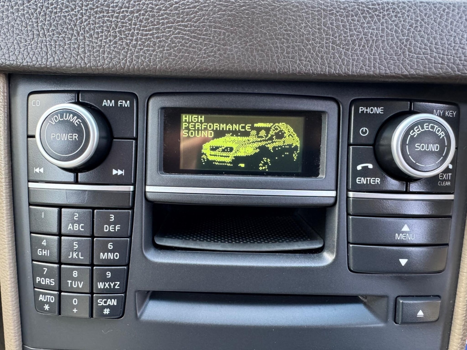 Used Volvo XC90 2011 for sale - 77559862: Photo 24