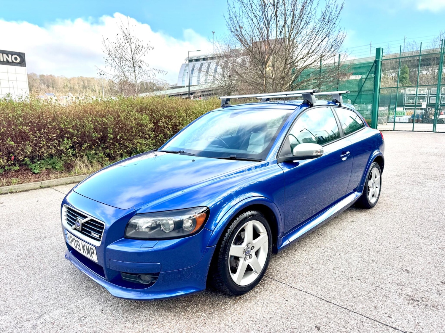 Used Volvo C30 2009 for sale - 77314911: Photo 2