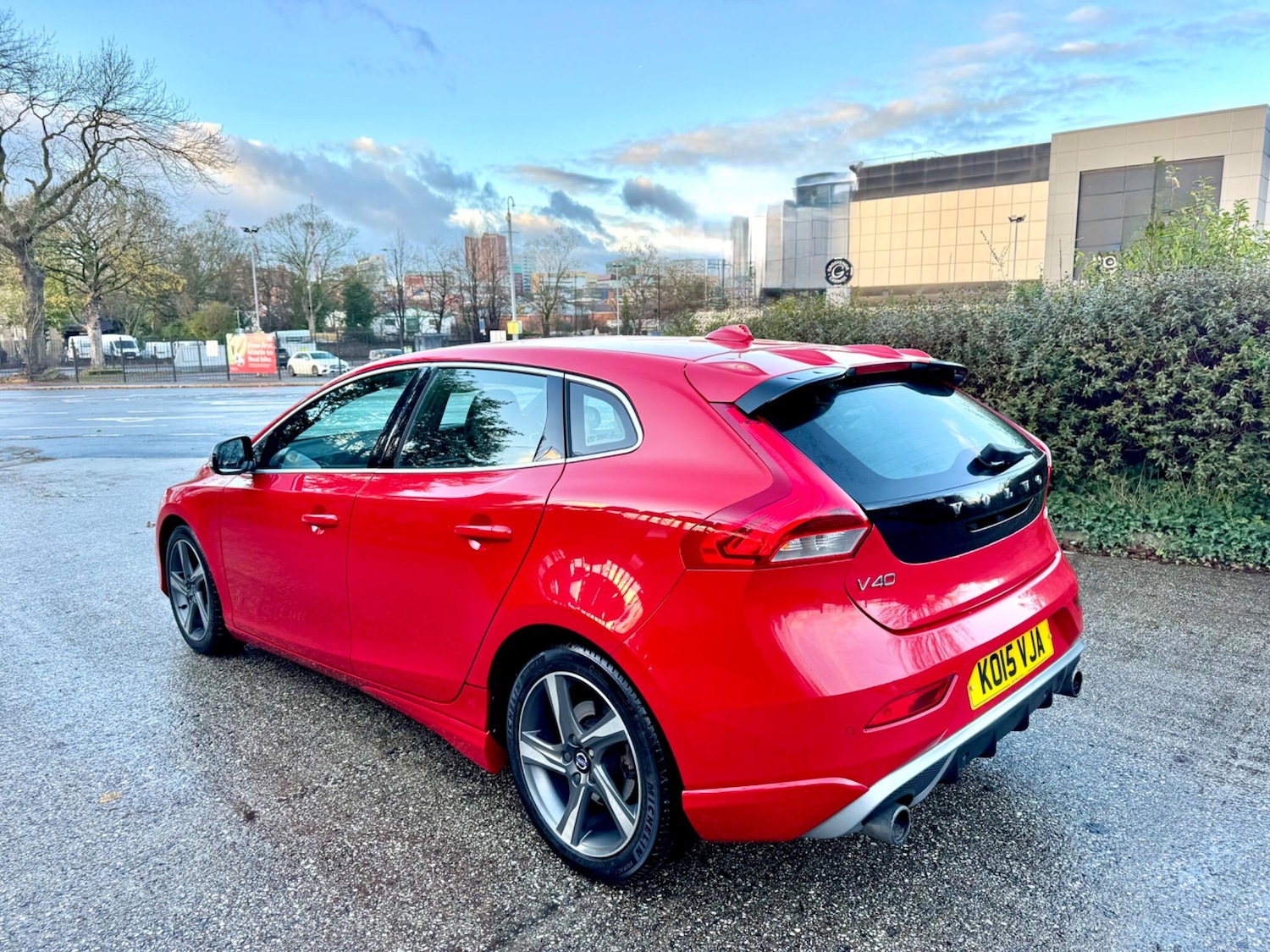 Used Volvo V40 2015 for sale - 76688787: Photo 3