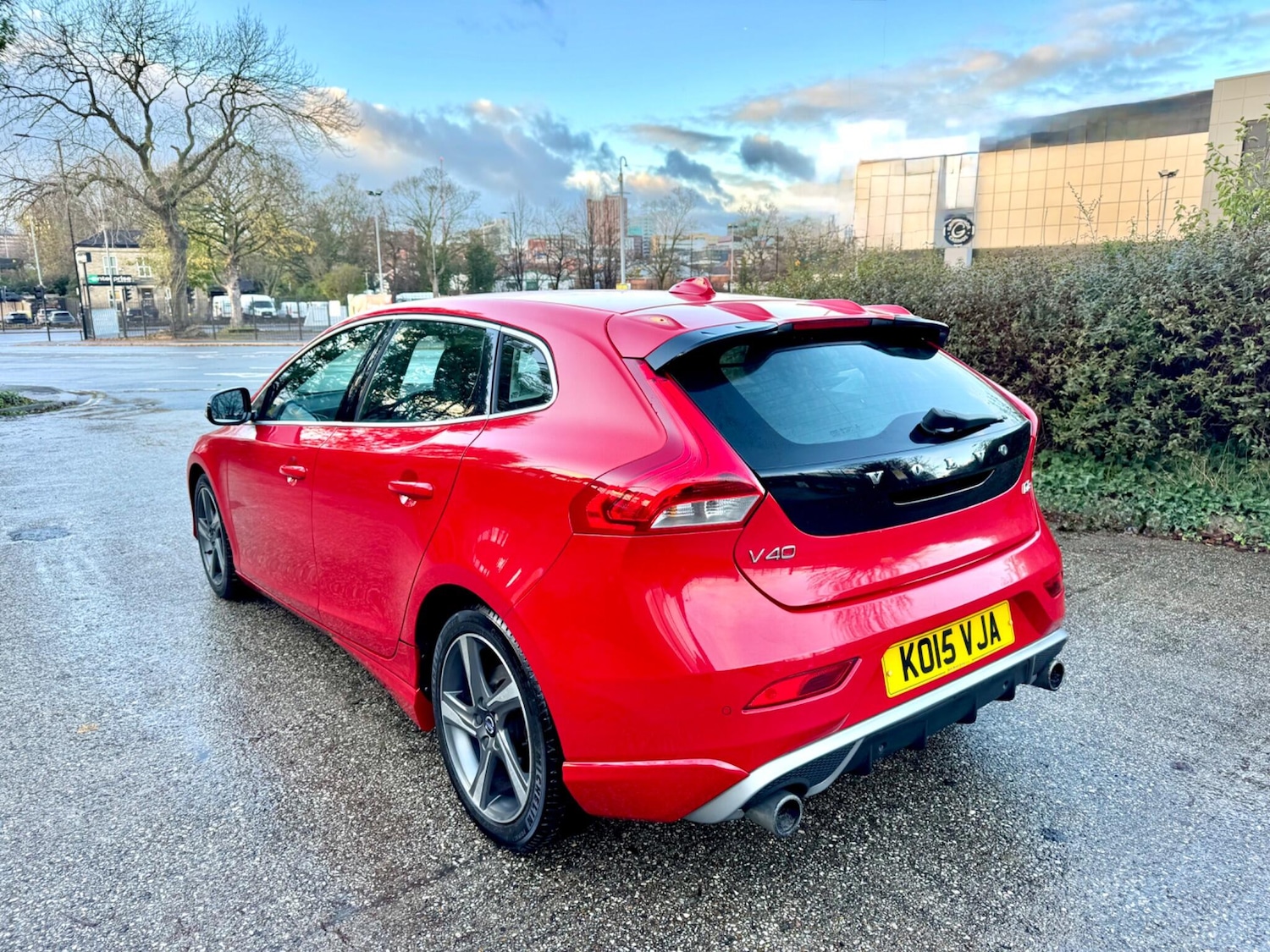 Used Volvo V40 2015 for sale - 76688787: Photo 5