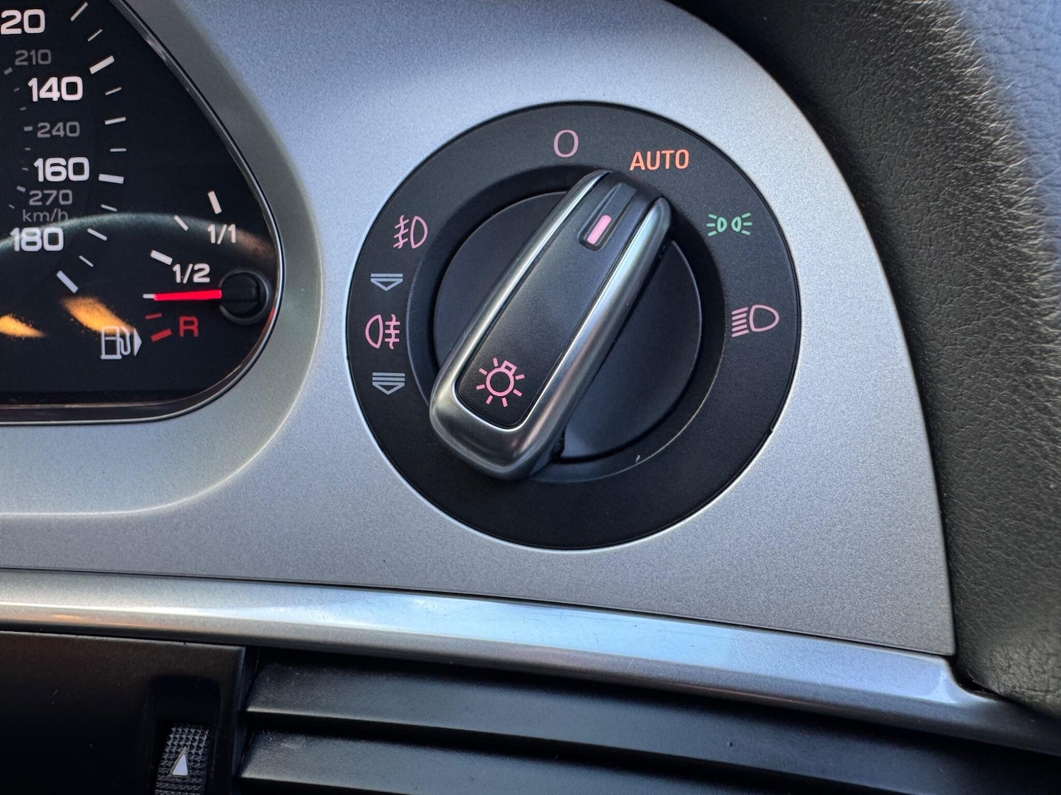 Used Audi A6 2010 for sale - 76898770: Photo 26