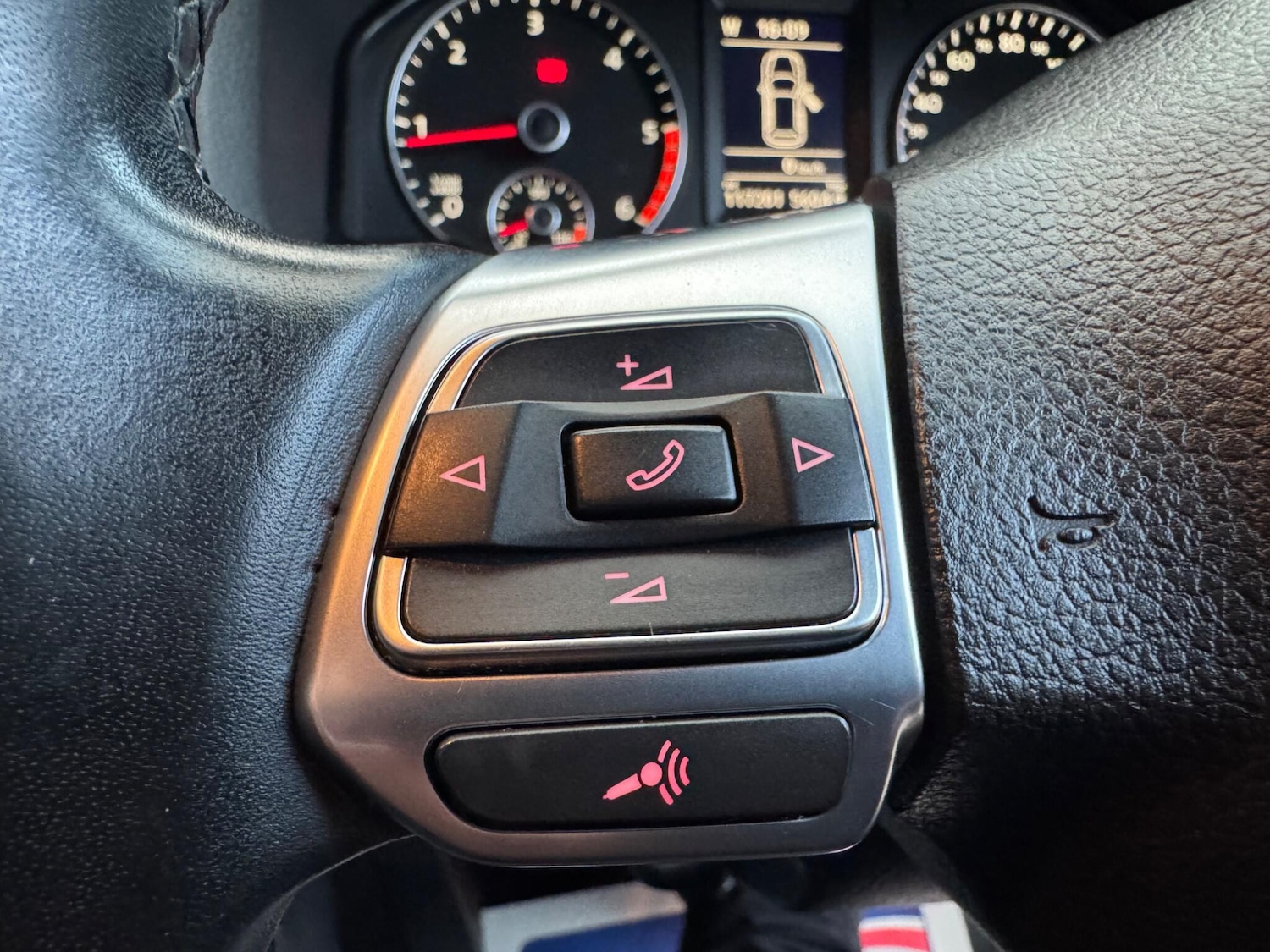 Used Volkswagen Scirocco for sale - 77016891: Photo 23