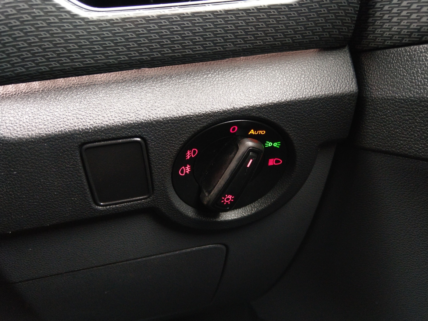 Used Volkswagen T-Cross 2019 for sale - 77592308: Photo 24