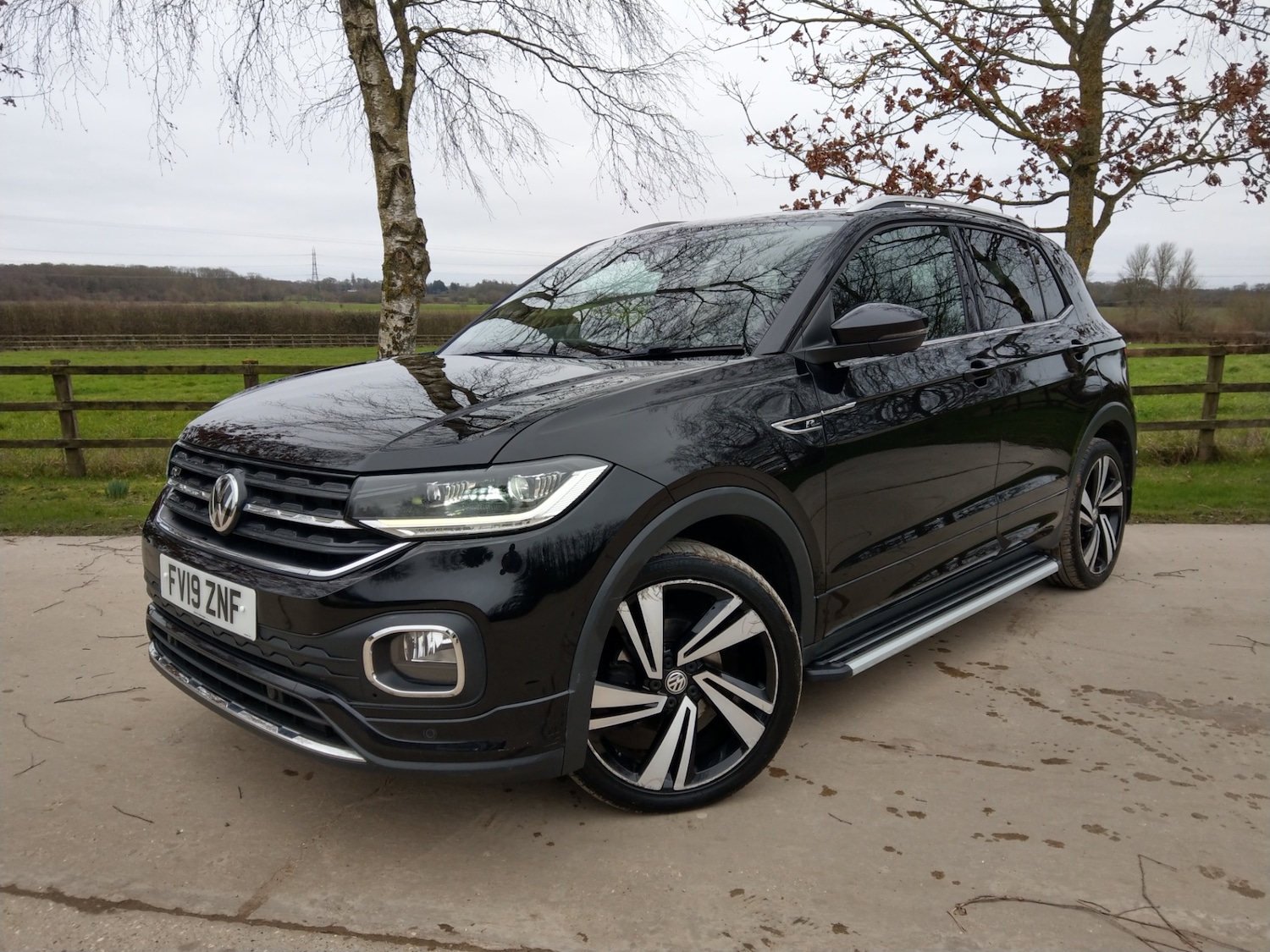 Used Volkswagen T-Cross 2019 for sale - 77592308: Photo 3