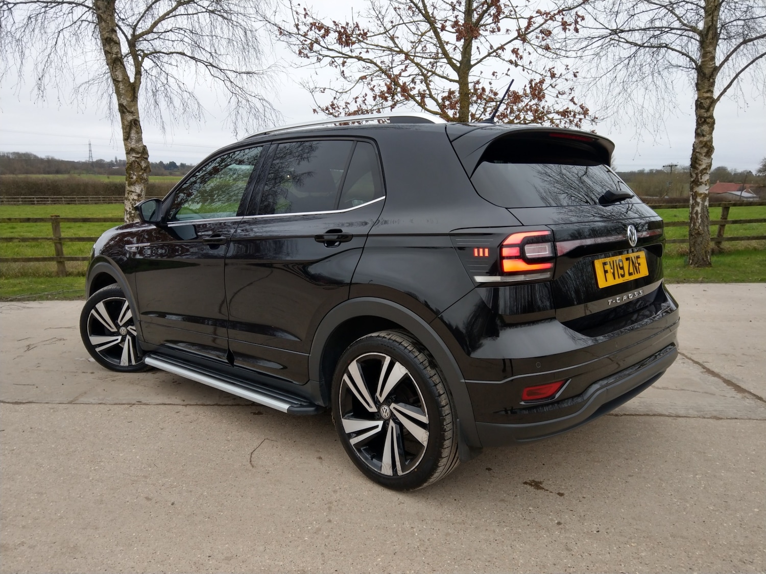 Used Volkswagen T-Cross 2019 for sale - 77592308: Photo 8