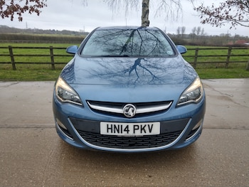 Used Vauxhall Astra 2014 for sale - 77635379: Photo