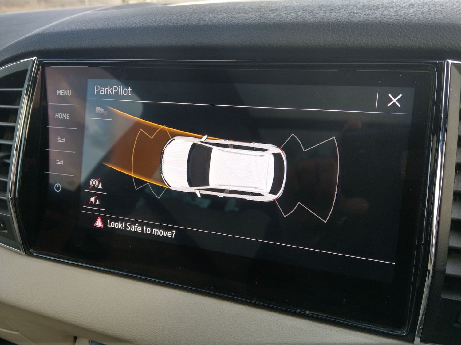 Used Skoda Karoq 2018 for sale - 77694459: Photo 23