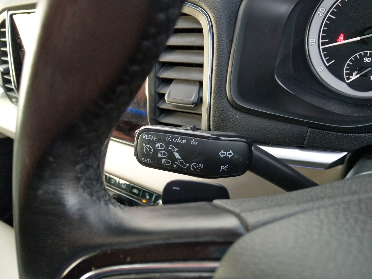 Used Skoda Karoq 2018 for sale - 77694459: Photo 25