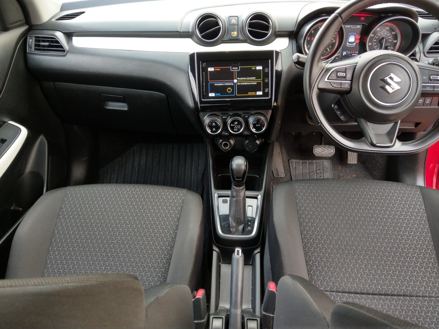 Used Suzuki Swift 2018 for sale - 77368026: Photo 14