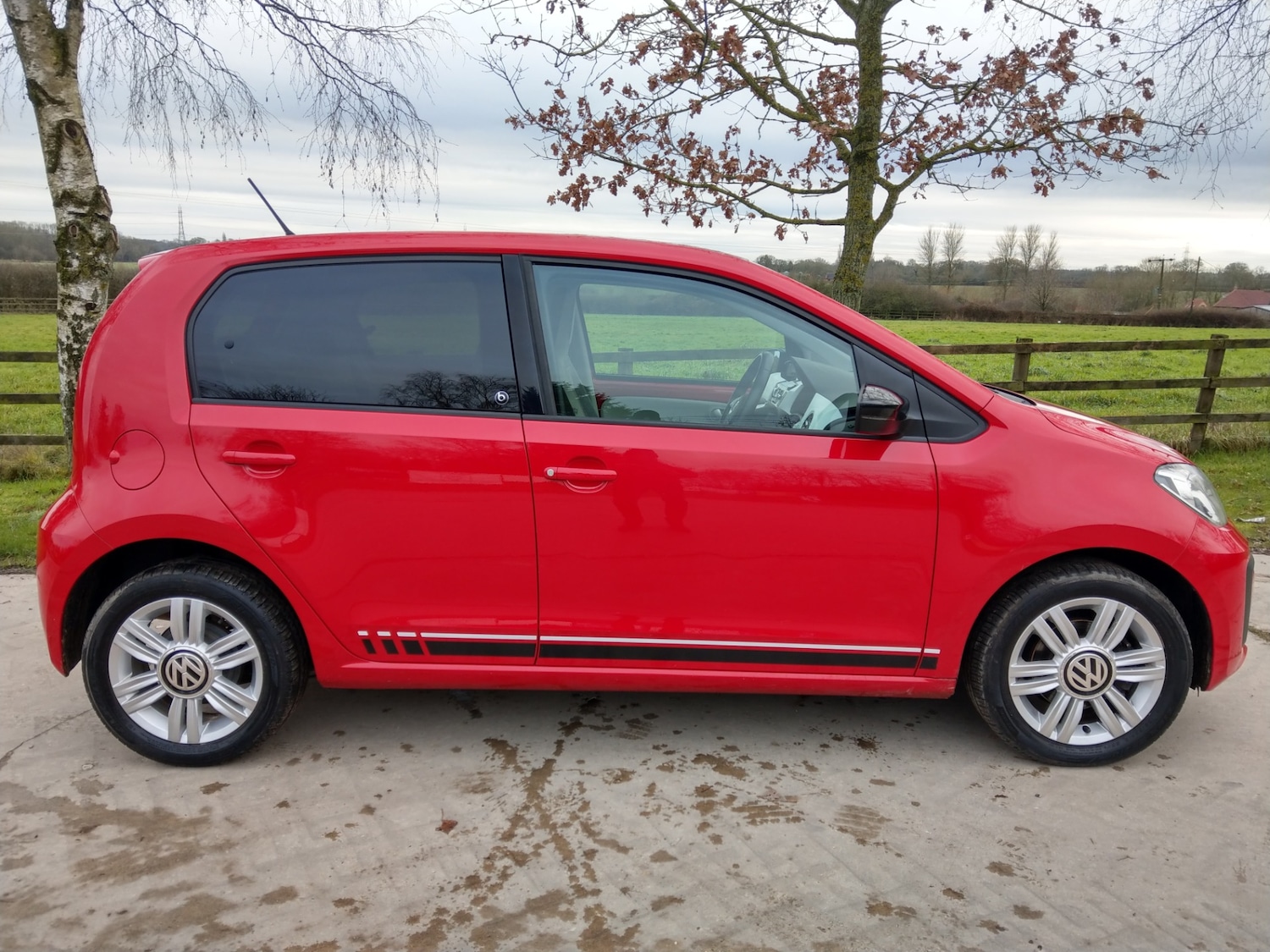 Used Volkswagen up! 2018 for sale - 77199029: Photo 5