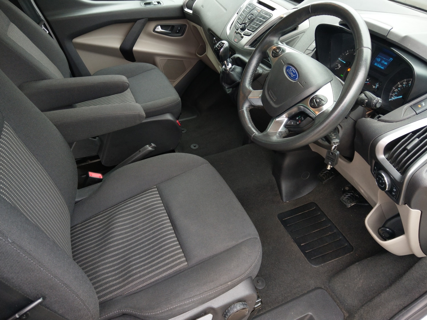 Used Ford Tourneo Custom 2015 for sale - 77199874: Photo 13