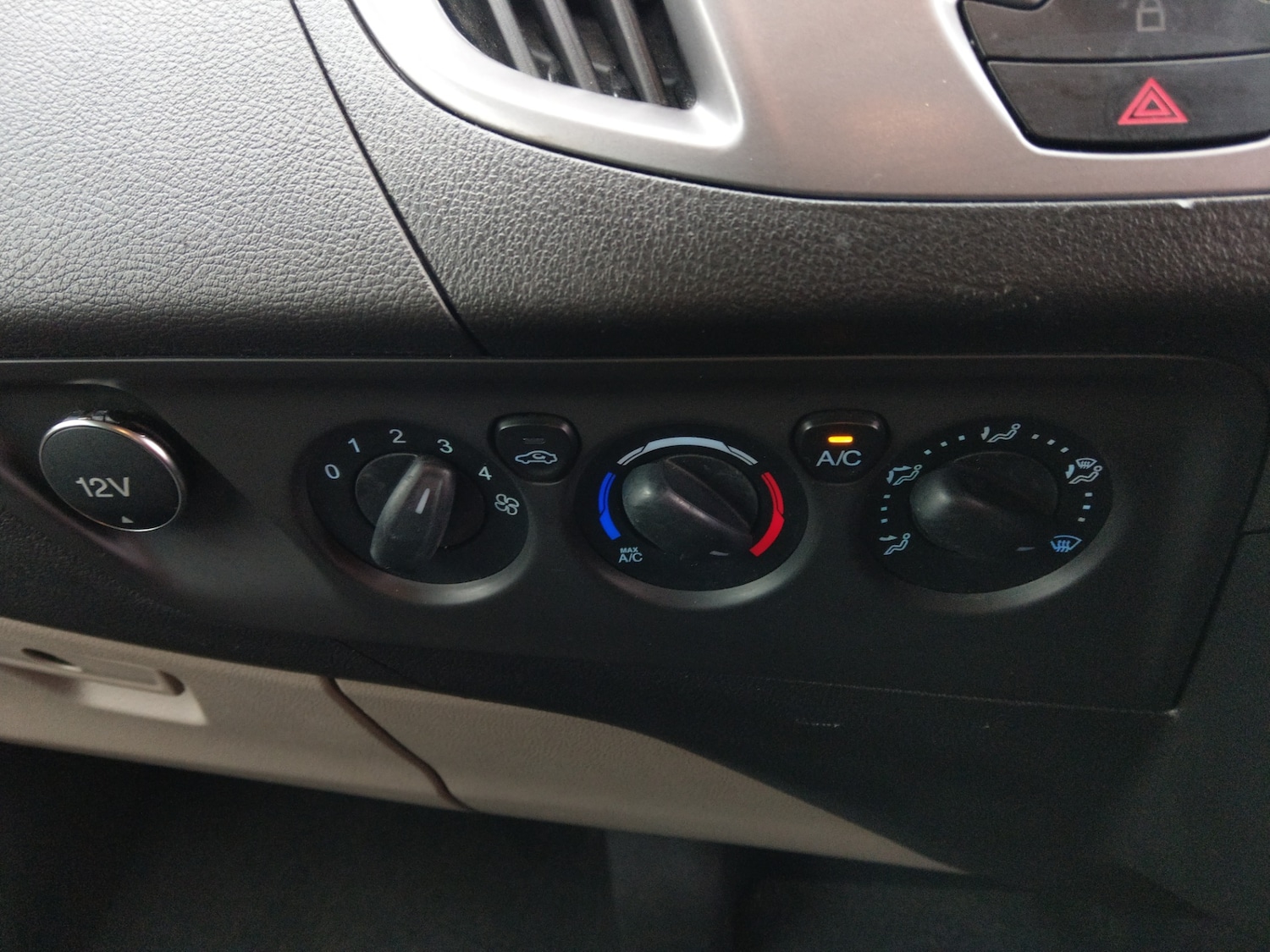 Used Ford Tourneo Custom 2015 for sale - 77199874: Photo 17