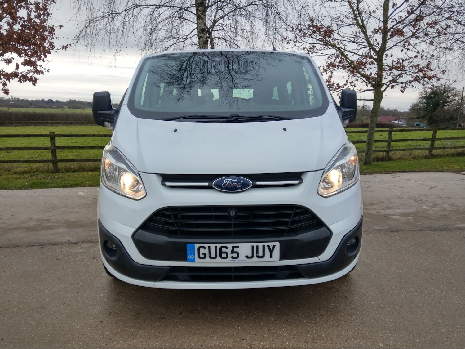 Used Ford Tourneo Custom 2015 for sale - 77199874: Photo 2