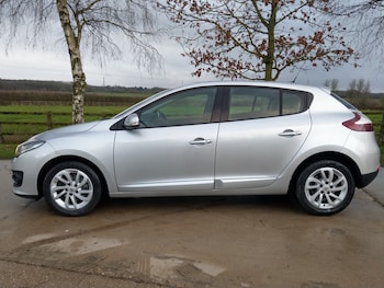 Used Renault Megane 2015 for sale - 77570883: Photo