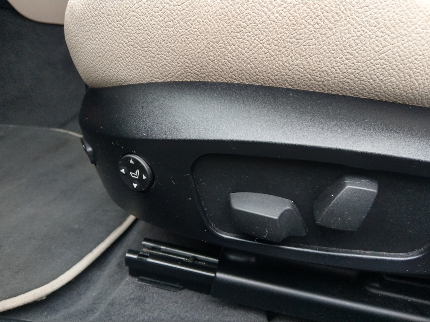 Used BMW X1 2014 for sale - 77201066: Photo 16