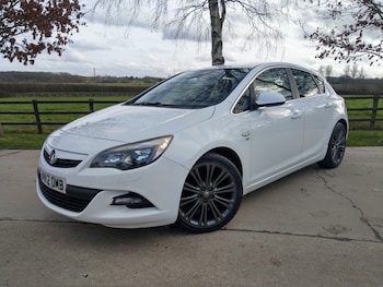Used Vauxhall Astra 2012 for sale - 77643954: Photo