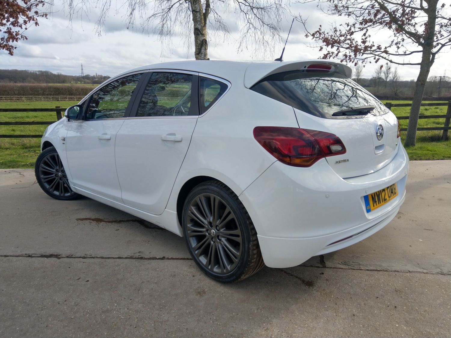 Used Vauxhall Astra 2012 for sale - 77643954: Photo 6