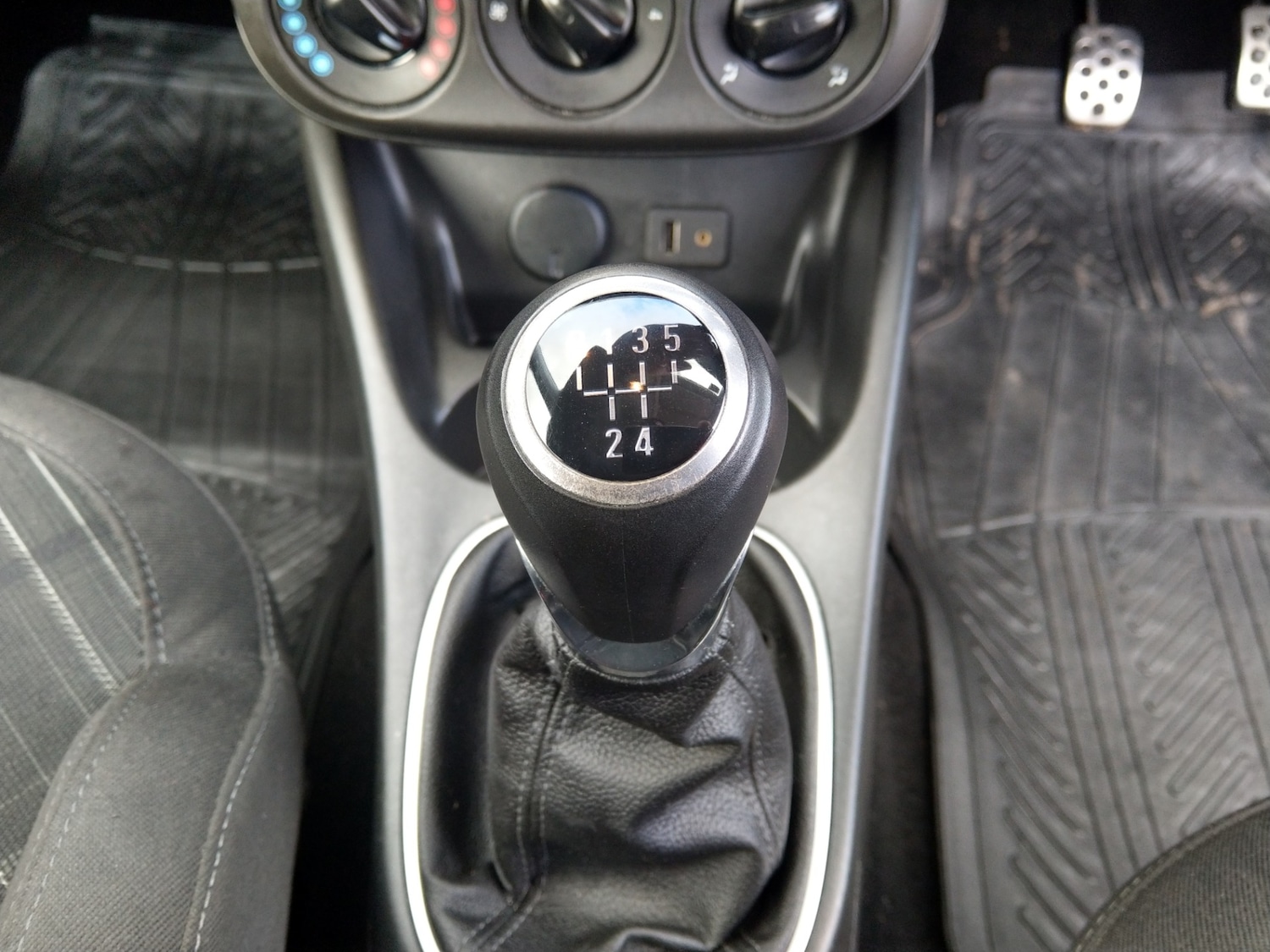 Used Vauxhall Corsa 2015 for sale - 77619265: Photo 13