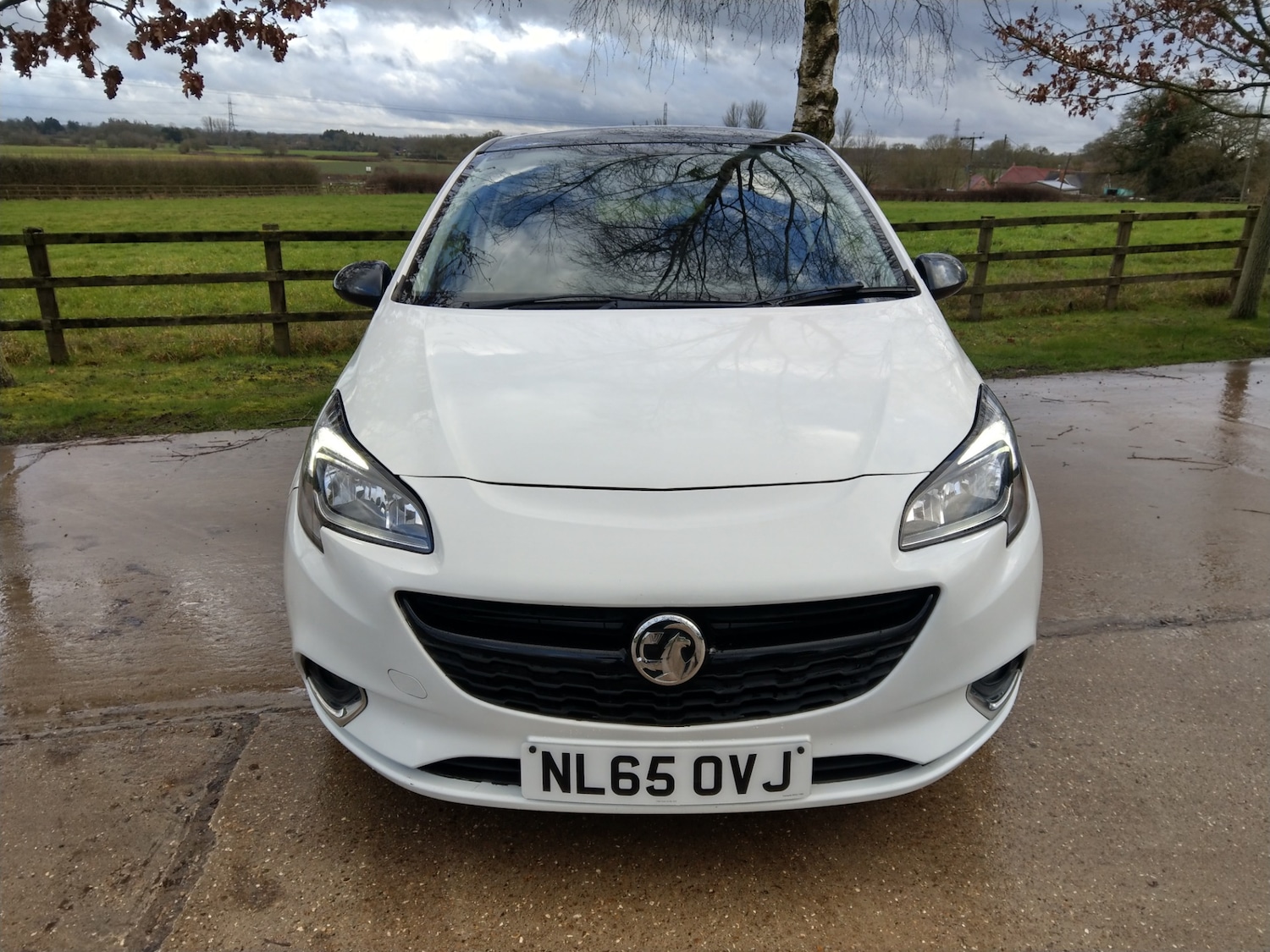 Used Vauxhall Corsa 2015 for sale - 77619265: Photo 2