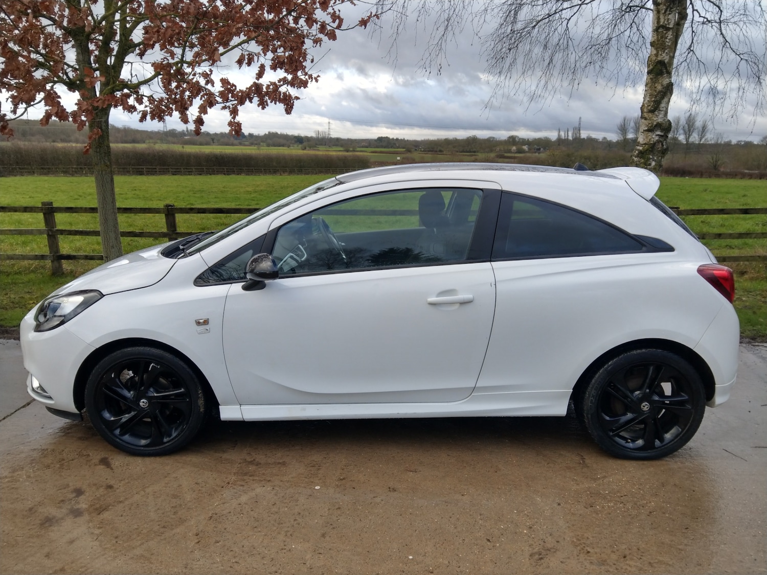 Used Vauxhall Corsa 2015 for sale - 77619265: Photo 4