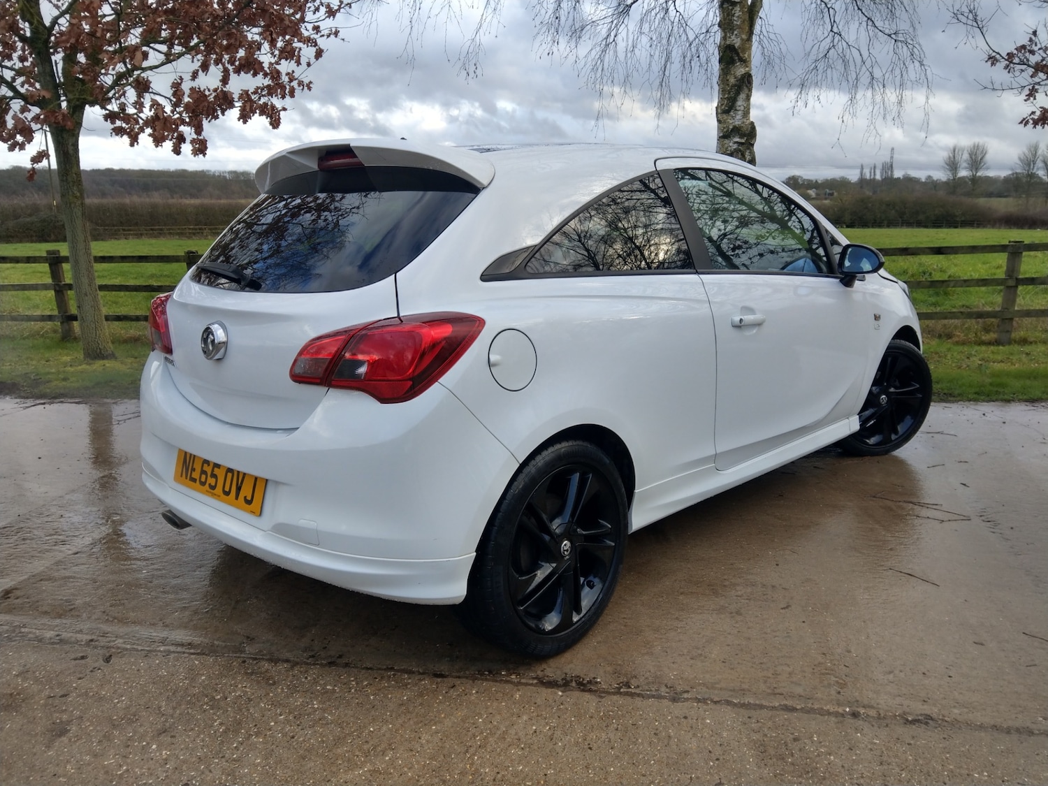 Used Vauxhall Corsa 2015 for sale - 77619265: Photo 6