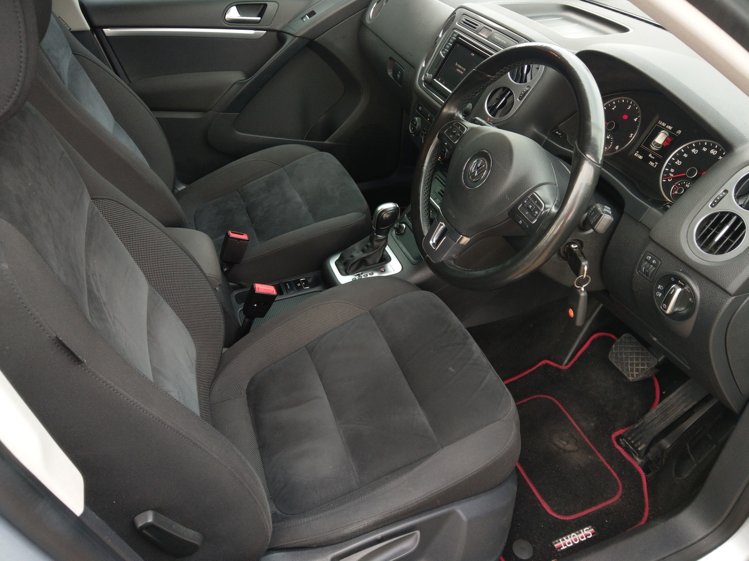 Used Volkswagen Tiguan 2015 for sale - 77198506: Photo 10