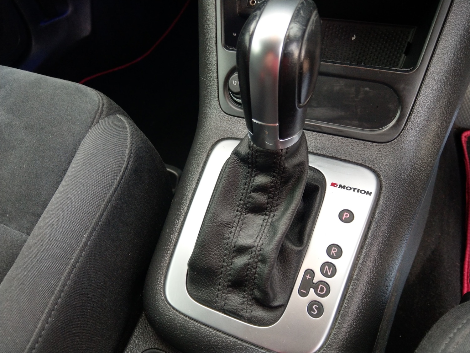 Used Volkswagen Tiguan 2015 for sale - 77198506: Photo 13