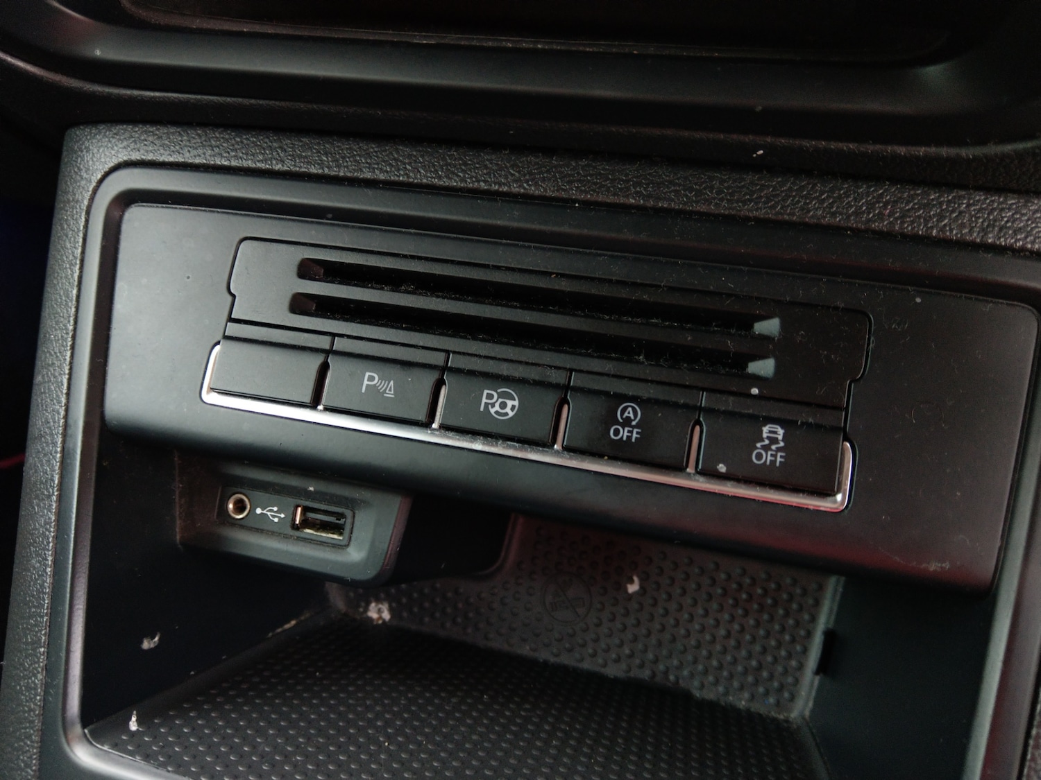 Used Volkswagen Tiguan 2015 for sale - 77198506: Photo 14