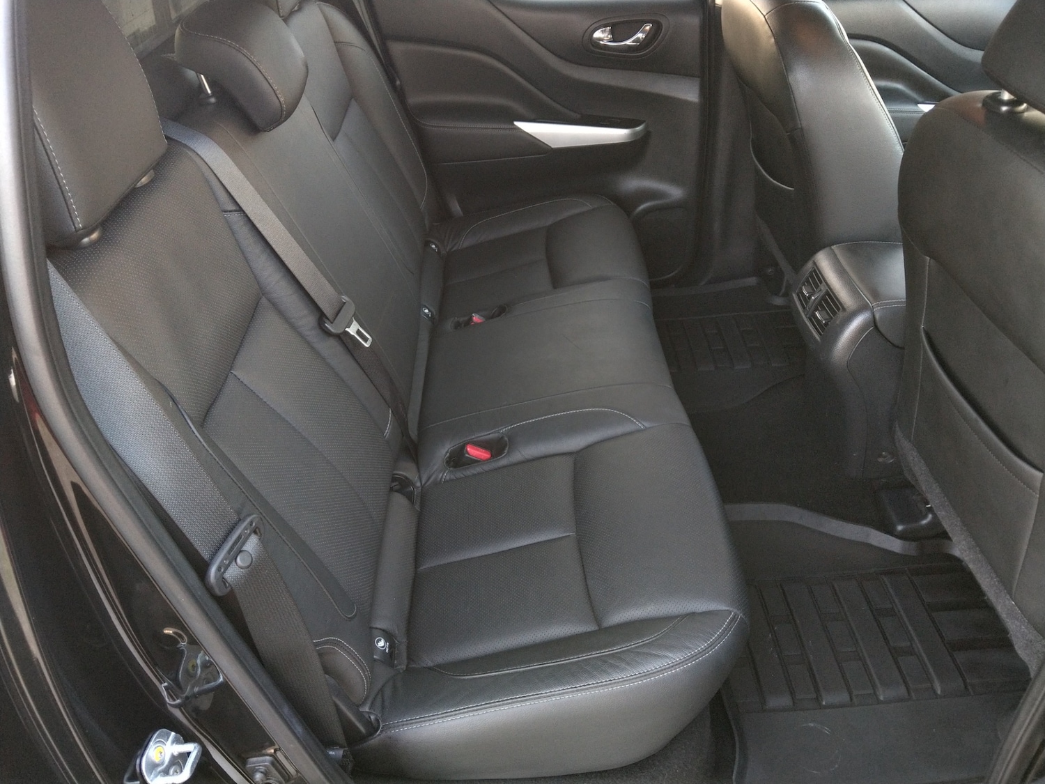 Used Nissan Navara 2017 for sale - 76669907: Photo 11