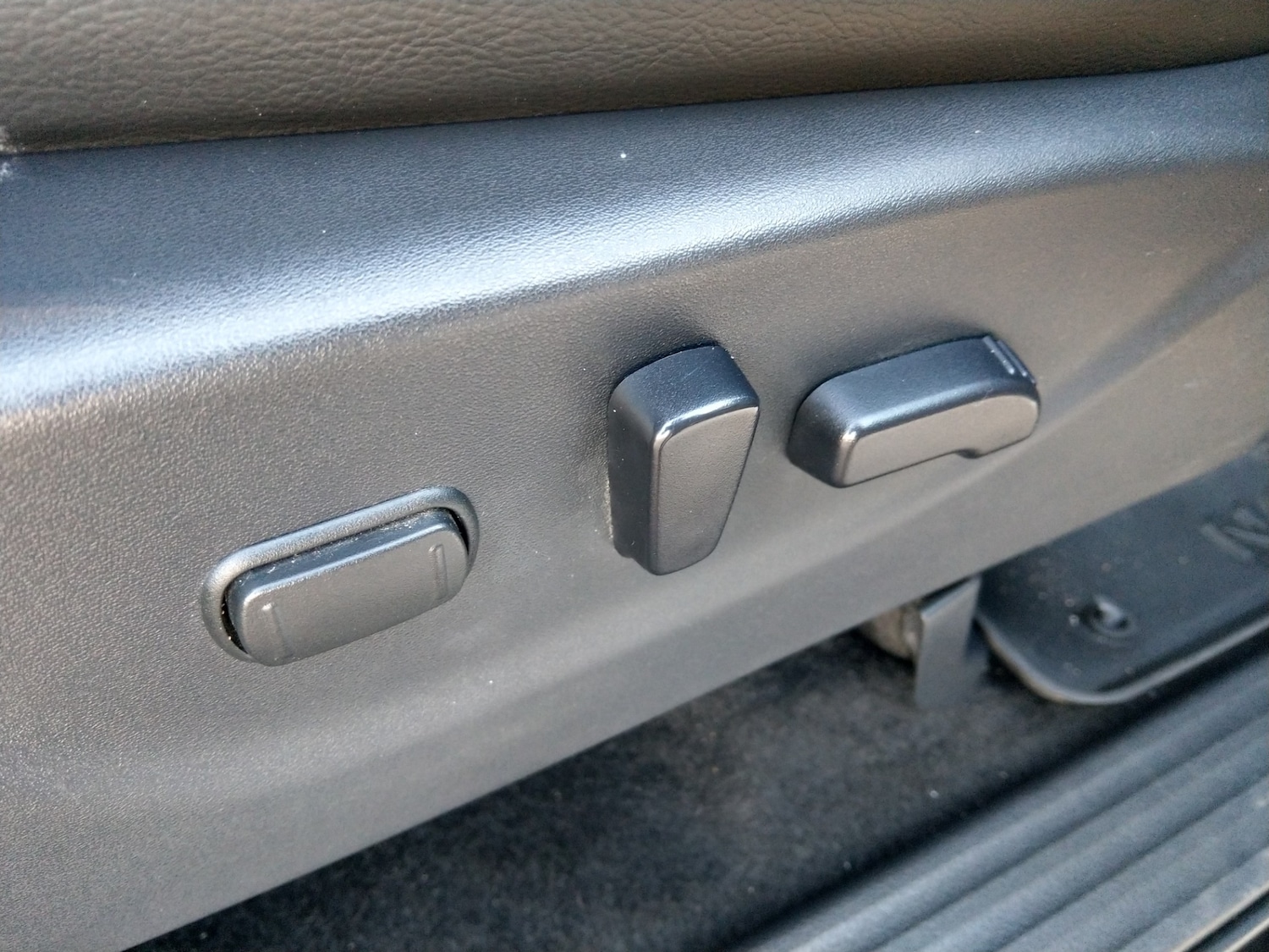 Used Nissan Navara 2017 for sale - 76669907: Photo 14