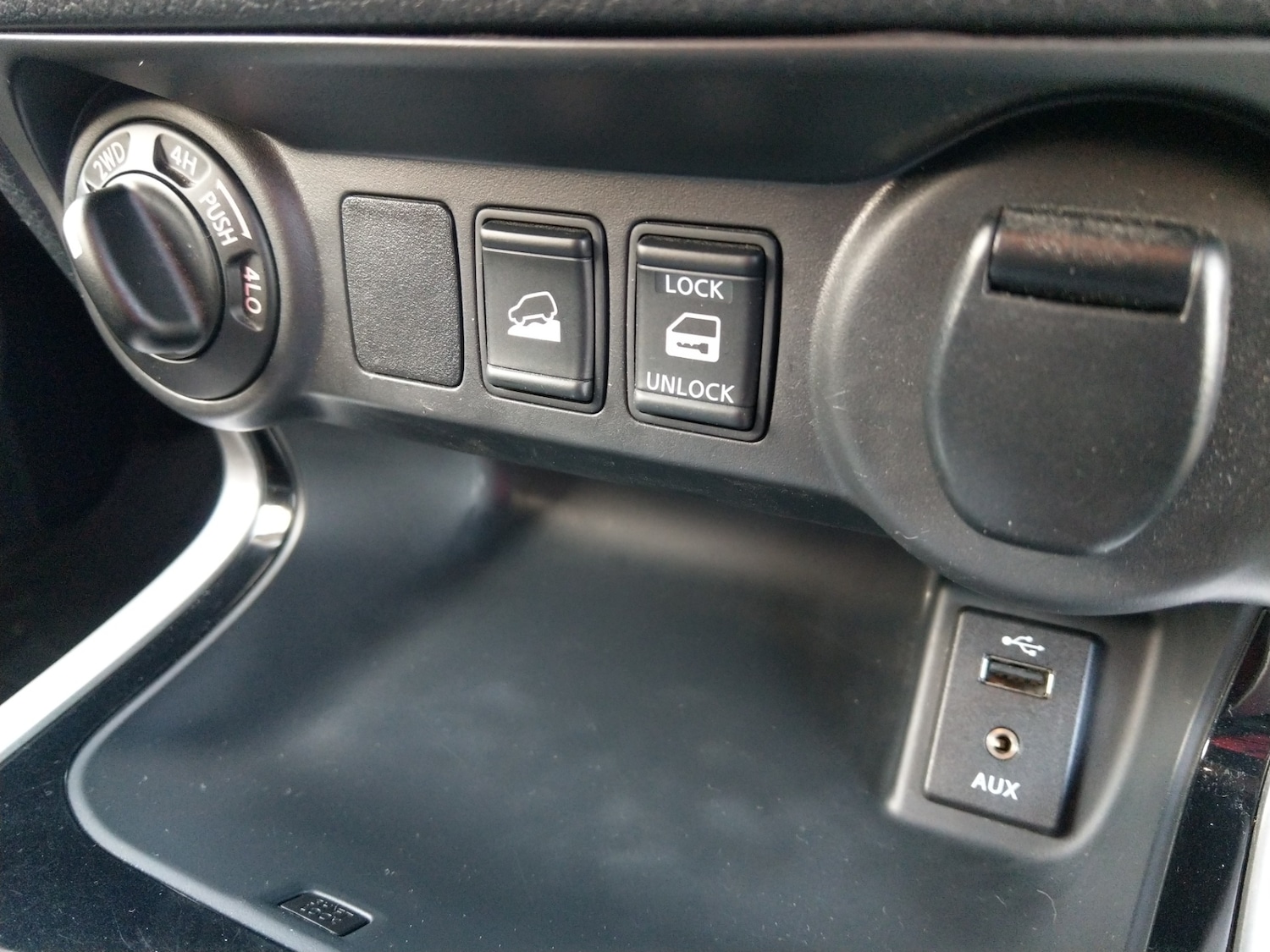 Used Nissan Navara 2017 for sale - 76669907: Photo 17