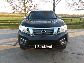 Used Nissan Navara 2017 for sale - 76669907: Photo