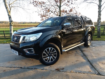 Used Nissan Navara 2017 for sale - 76669907: Photo