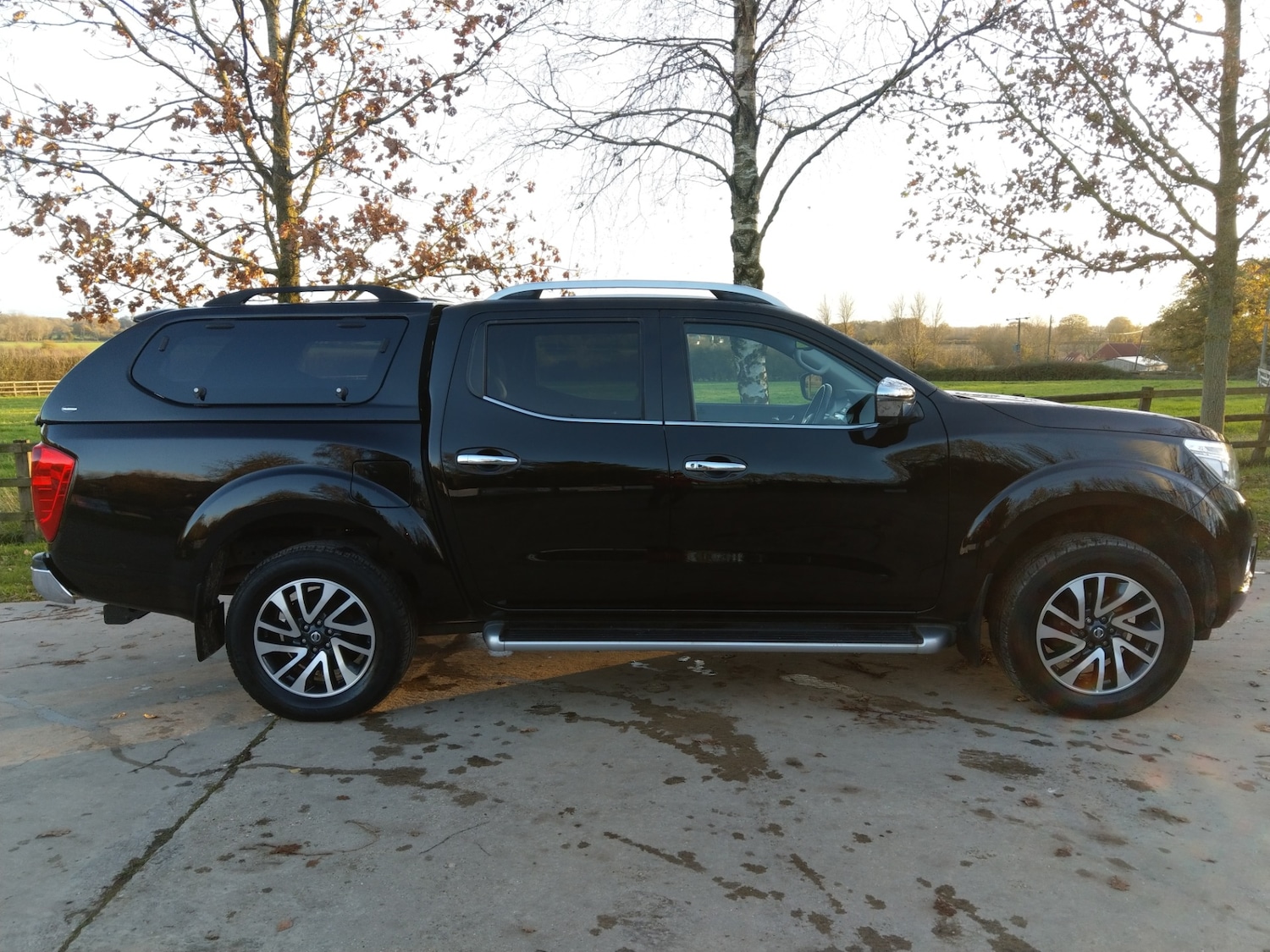 Used Nissan Navara 2017 for sale - 76669907: Photo 8