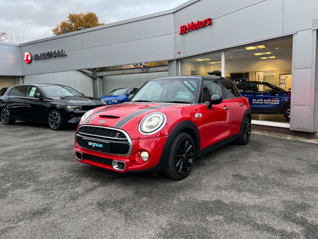 Used MINI Hatch 2019 for sale - 76453757: Photo 1