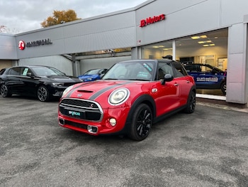 Used MINI Hatch 2019 for sale - 76453757: Photo