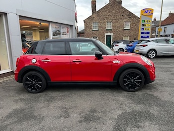 Used MINI Hatch 2019 for sale - 76453757: Photo