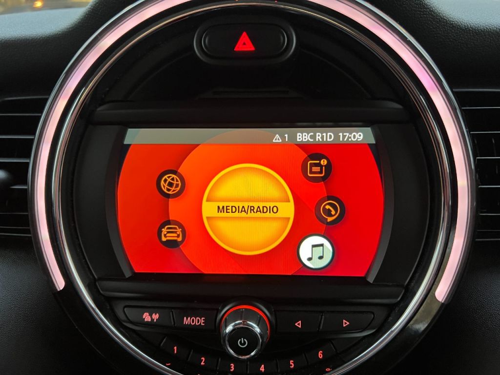 Used MINI Hatch 2019 for sale - 76453757: Photo 40